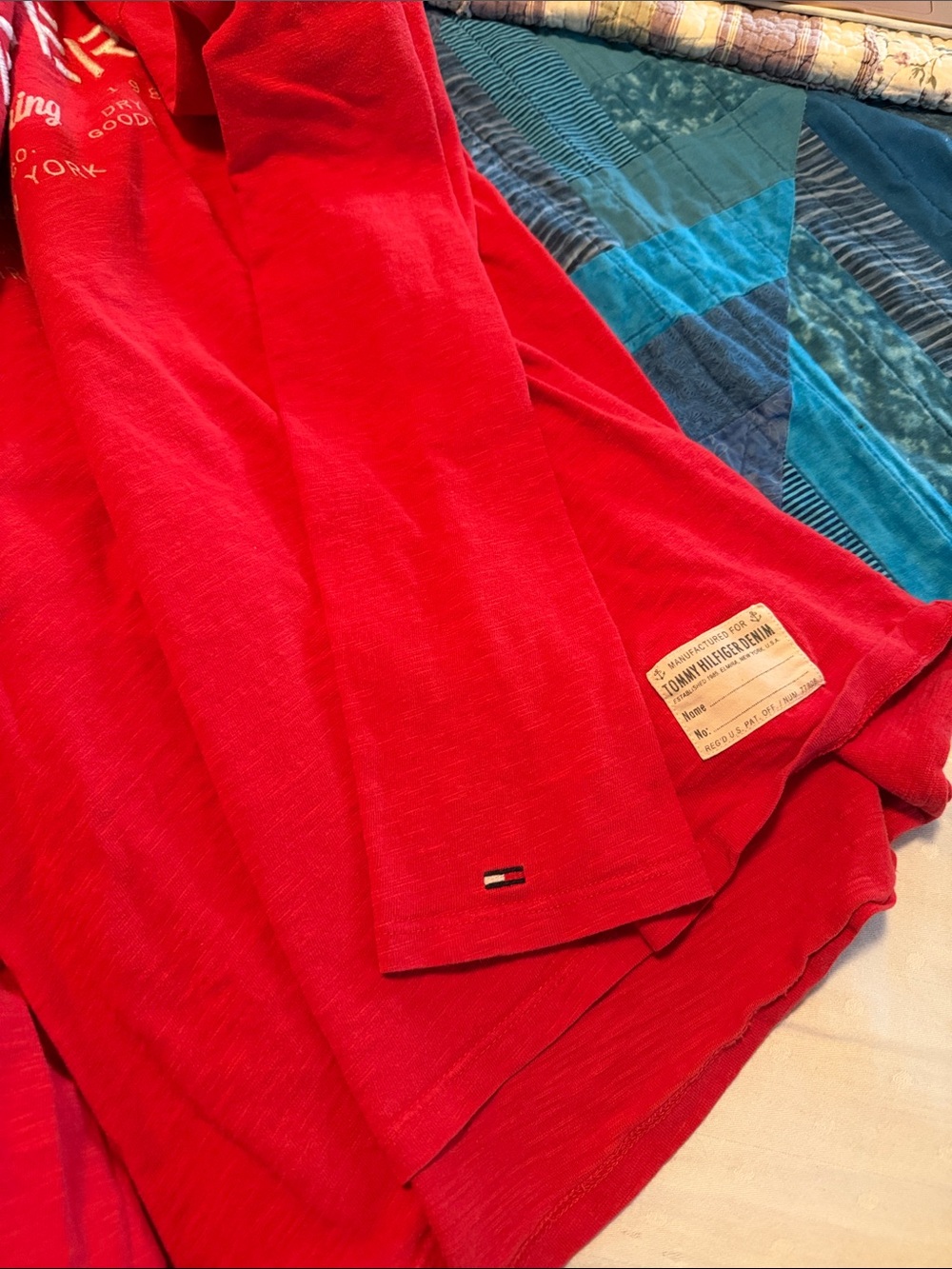 Tommy Hilfiger Red Short Sleeve Logo Tee for Kids - Picture 2 of 3
